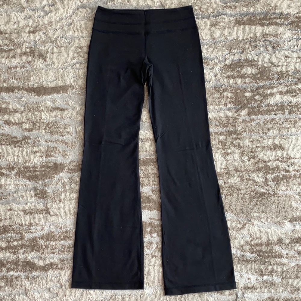 Lululemon Black Groove Pants